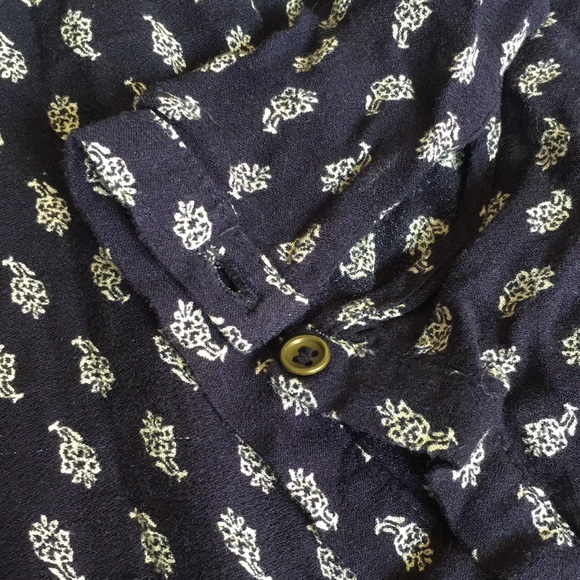 Forever21 Dark Navy, White, and Burgundy Purple Blouse - Picture 4 of 13